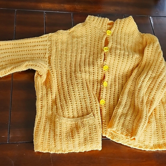 Handmade Wool Yellow Sweater - Picture 1 of 3